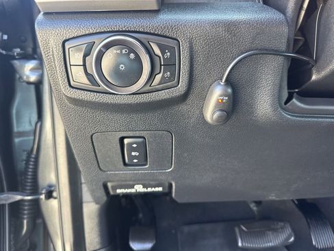 Used 2019 Ford F250 Lariat image 24