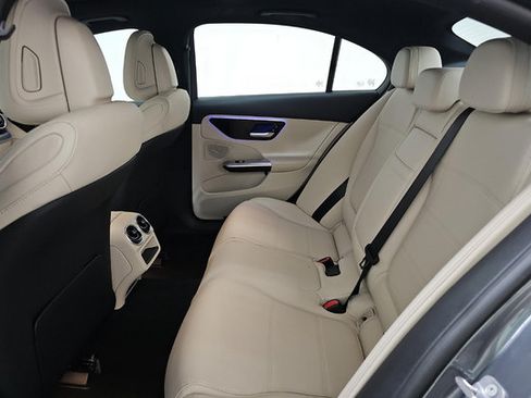 Used 2024 Mercedes-Benz C 300 4MATIC Sedan image 9