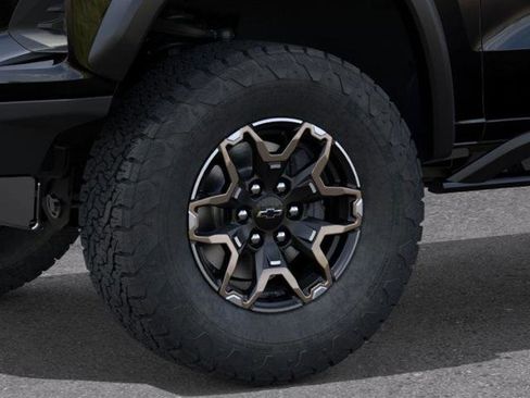 New 2026 Chevrolet Colorado ZR2 image 9