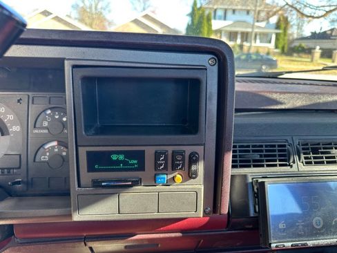 Used 1989 GMC Sierra 1500 2WD Regular Cab image 11
