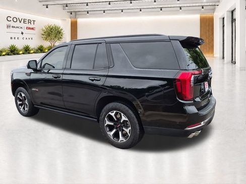 Certified 2025 GMC Yukon AT4 Ultimate AWD/4WD image 12