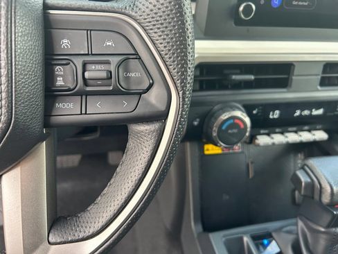 Used 2024 Toyota Tacoma TRD Off-Road w/ TRD Off Road Upgrade Package AWD/4WD image 21