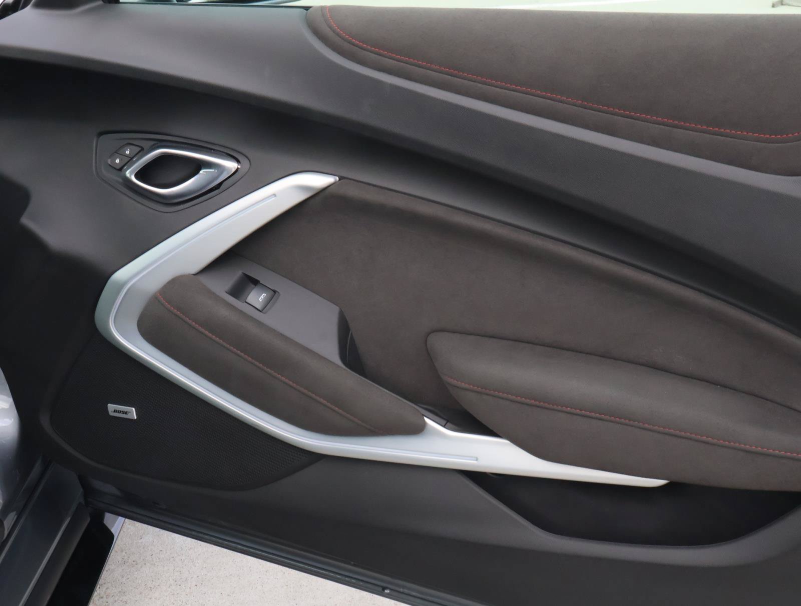 Used 2019 Chevrolet Camaro ZL1 RWD image 14