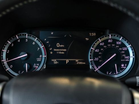 Used 2022 Toyota Highlander XLE image 29