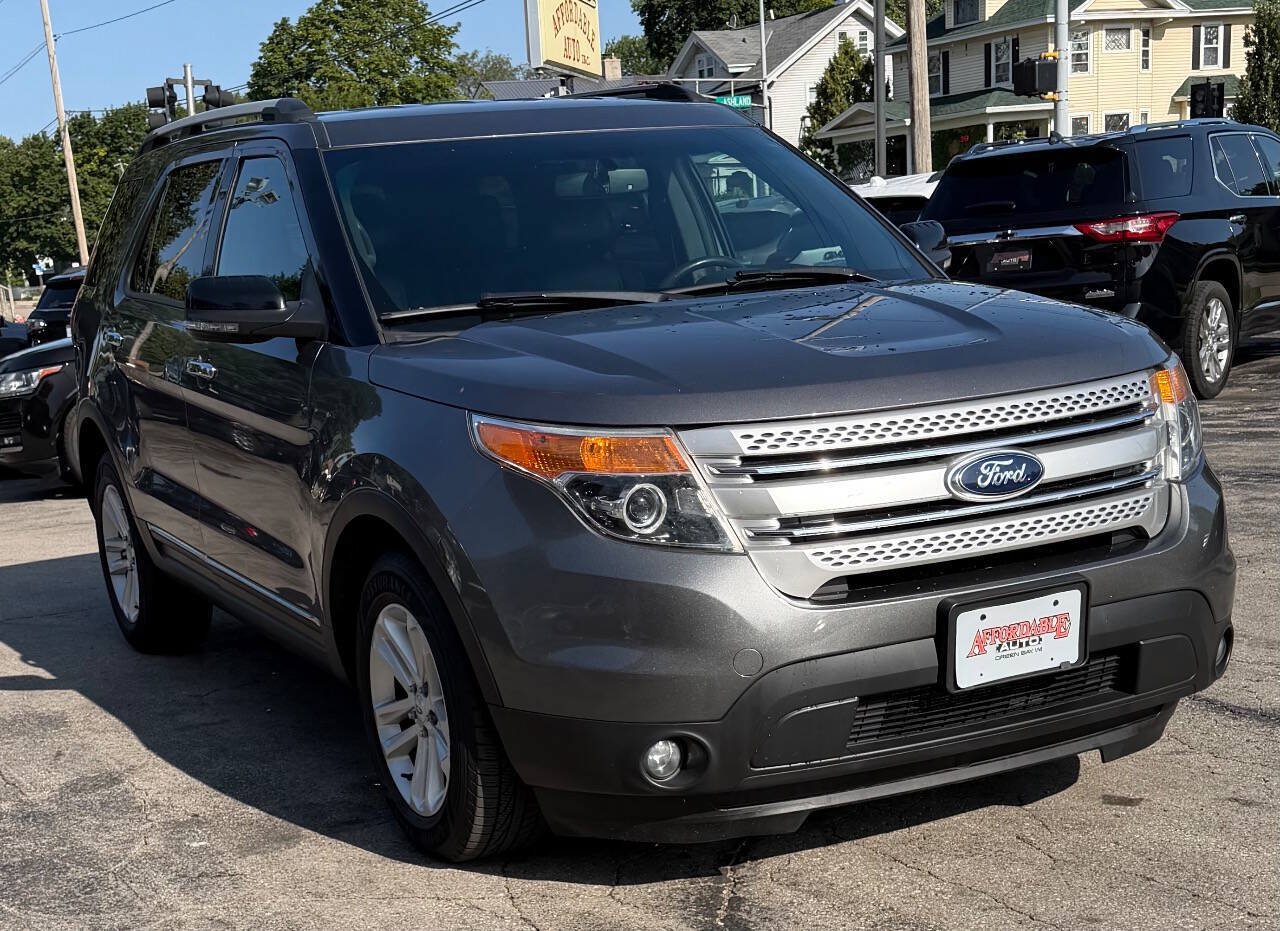 Used 2014 Ford Explorer XLT w/ Equipment Group 202A FWD image 7