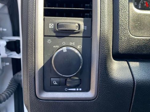 Used 2023 RAM 1500 Tradesman w/ Chrome Appearance Group AWD/4WD image 18