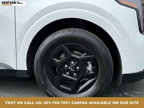 Used 2025 Kia Carnival image 15
