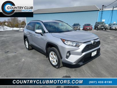 Used 2020 Toyota RAV4 XLE w/ Carpet Mat Package