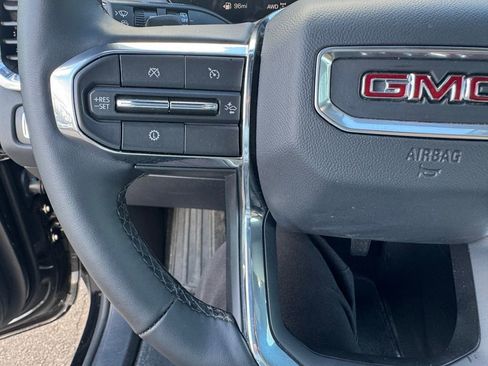 Used 2026 GMC Acadia Elevation w/ Elevation Premium Package AWD/4WD image 21