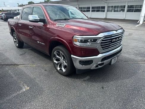 Used 2019 RAM 1500 Limited AWD/4WD image 2