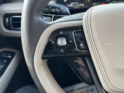 Used 2022 Lincoln Aviator Reserve w/ Equipment Group 201A image 39