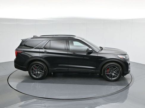 Used 2025 Ford Explorer ST image 59