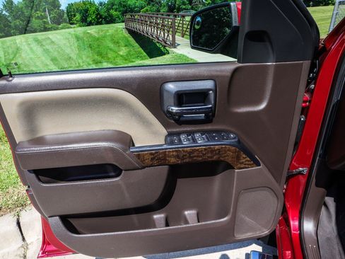 Used 2018 Chevrolet Silverado 1500 LT w/ All Star Edition AWD/4WD image 33