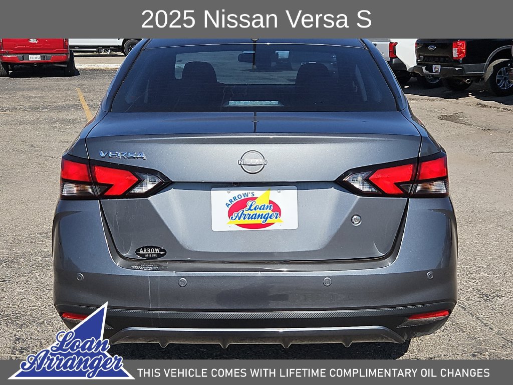 Used 2025 Nissan Versa S FWD image 11