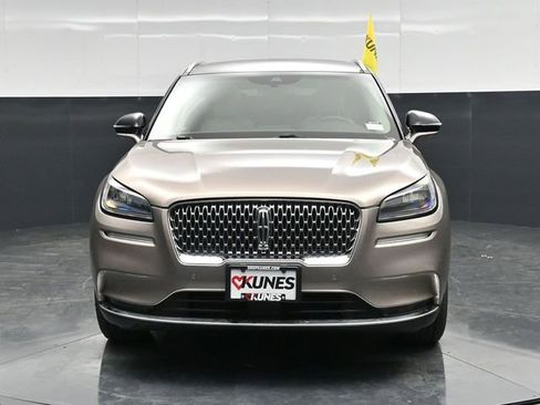 Used 2021 Lincoln Corsair Reserve AWD/4WD image 2
