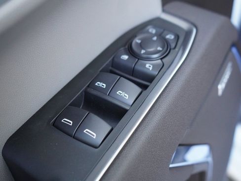 New 2026 GMC Sierra 1500 SLT image 22