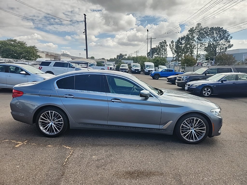 Used 2018 BMW 530i RWD image 16