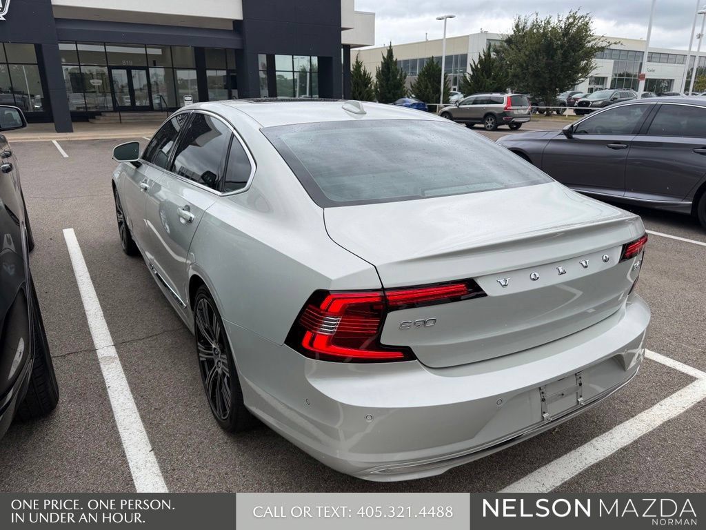 Used 2022 Volvo S90 B6 Inscription w/ Advanced Package AWD/4WD image 8