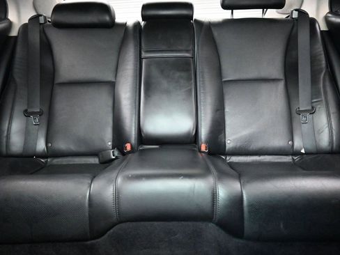 Used 2011 Lexus LS 460 L w/ Luxury Pkg image 29