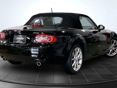Used 2012 MAZDA MX-5 Miata Grand Touring w/ Premium Pkg RWD image 2