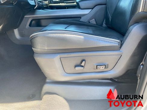 Used 2020 RAM 2500 Laramie w/ Night Edition AWD/4WD image 33
