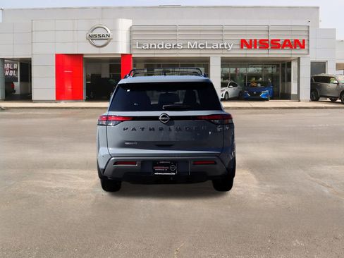 New 2026 Nissan Pathfinder Platinum w/ Cargo Package image 4