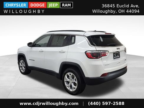 Used 2024 Jeep Compass Latitude AWD/4WD image 7