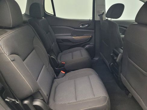 Used 2021 GMC Acadia SLE image 19
