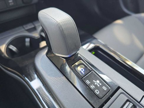 Certified 2026 Toyota Prius XLE FWD image 34