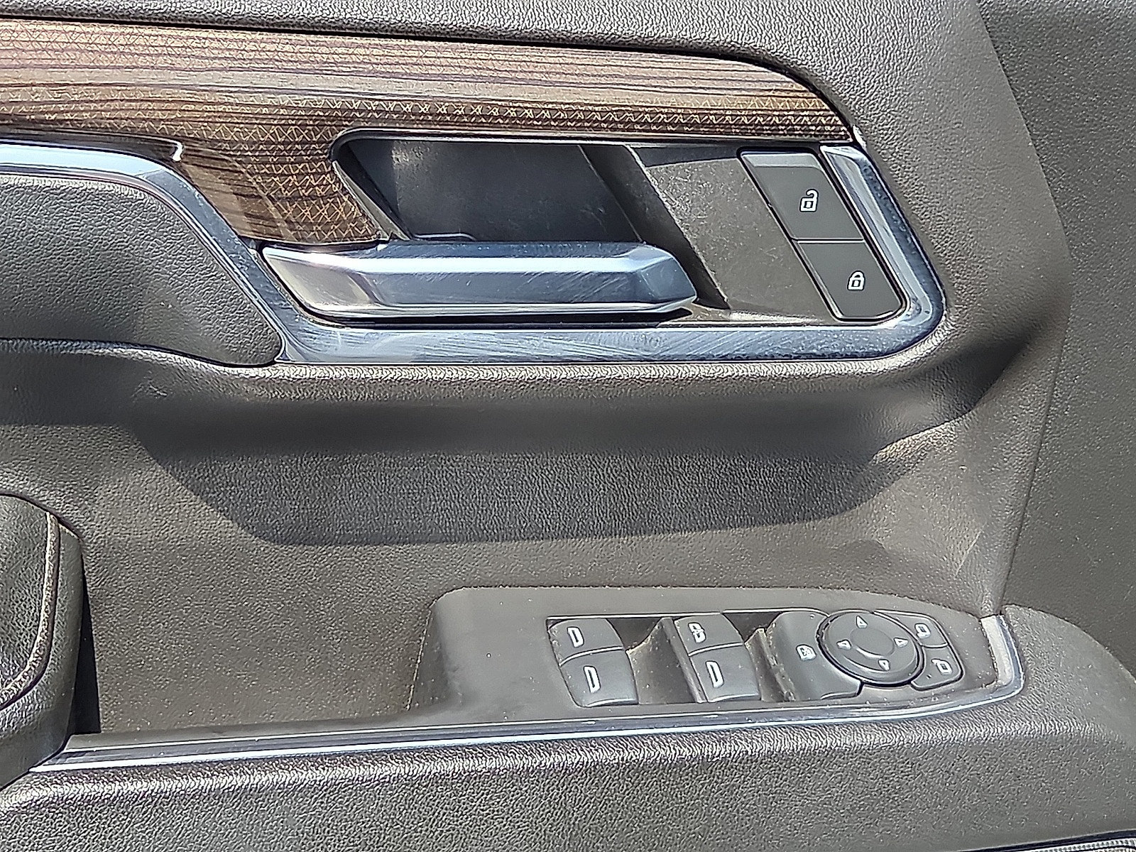 Certified 2024 Chevrolet Silverado 1500 RST w/ Convenience Package II AWD/4WD image 13