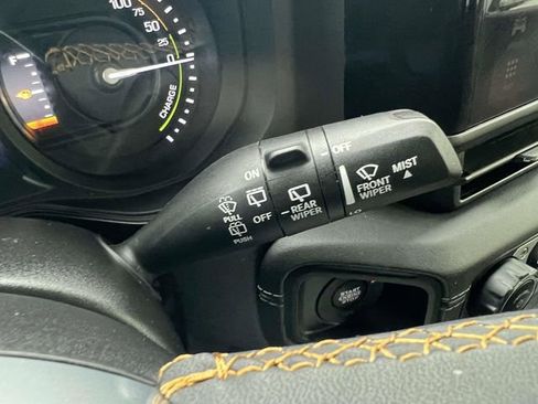 Used 2024 Jeep Wrangler Unlimited Sahara w/ Safety Group image 33