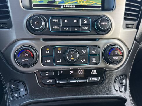 Used 2019 GMC Yukon XL Denali RWD image 25