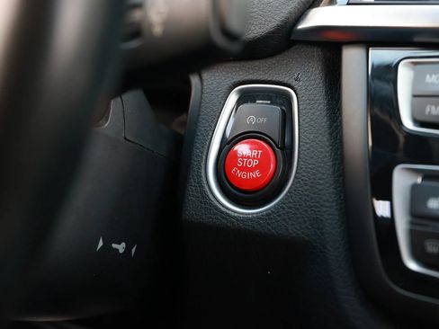 Used 2015 BMW M3 RWD image 32