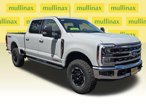 New 2026 Ford F250 XLT w/ XLT Premium Package AWD/4WD image 1
