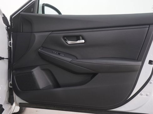 Used 2022 Nissan Sentra SV w/ All-Weather Package image 9