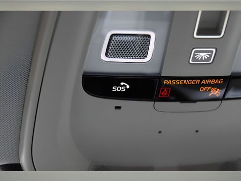 New 2026 Volvo XC60 T8 Ultra w/ Protection Package Premier image 32