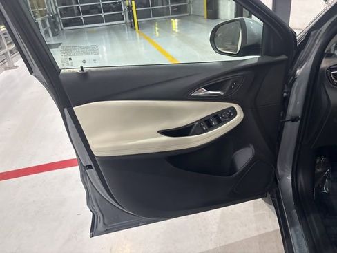 Used 2023 Buick Encore GX Preferred w/ Cold Weather Comfort Package image 15