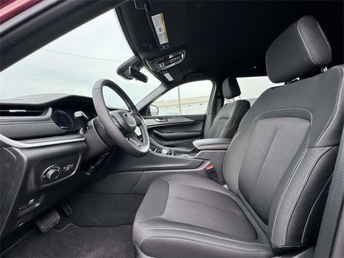 New 2025 Jeep Grand Cherokee L Laredo w/ Luxury Tech Group I image 18