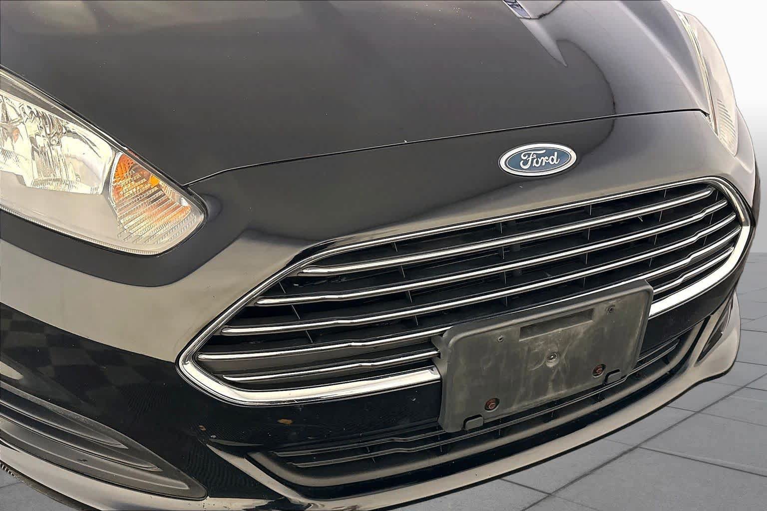 Used 2017 Ford Fiesta S FWD image 31