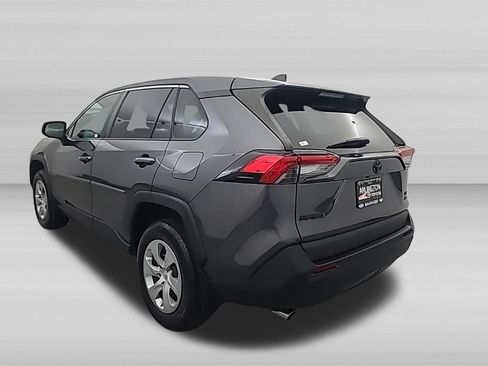 Used 2023 Toyota RAV4 LE AWD/4WD image 7