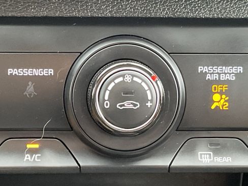Used 2024 Kia Forte LXS FWD image 13
