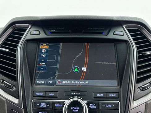 Used 2016 Hyundai Santa Fe Limited w/ Option Group 04 image 16