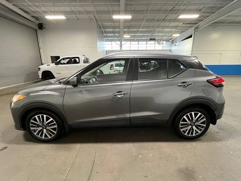 Used 2024 Nissan Kicks SV FWD image 6