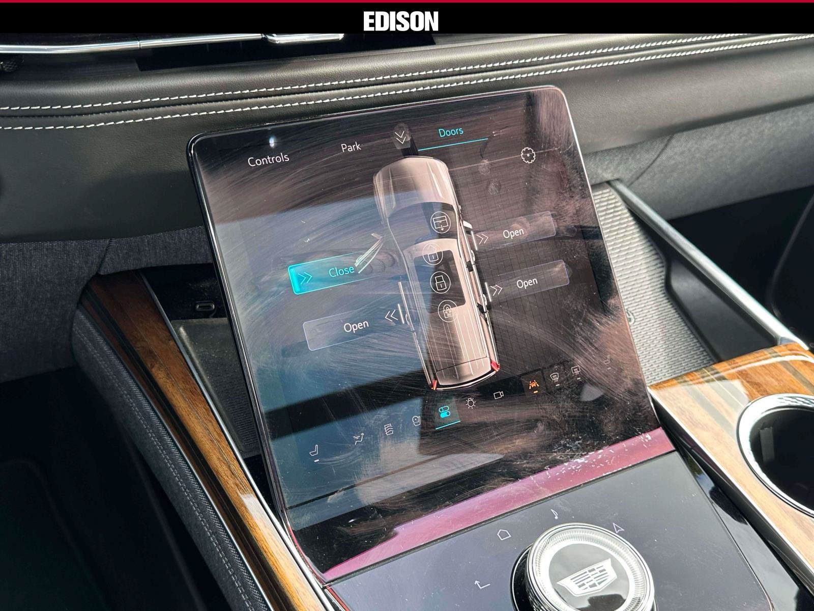 Used 2025 Cadillac Escalade Sport Platinum AWD/4WD image 31