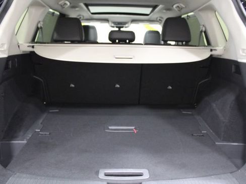 Used 2023 Nissan Rogue Platinum AWD/4WD image 14