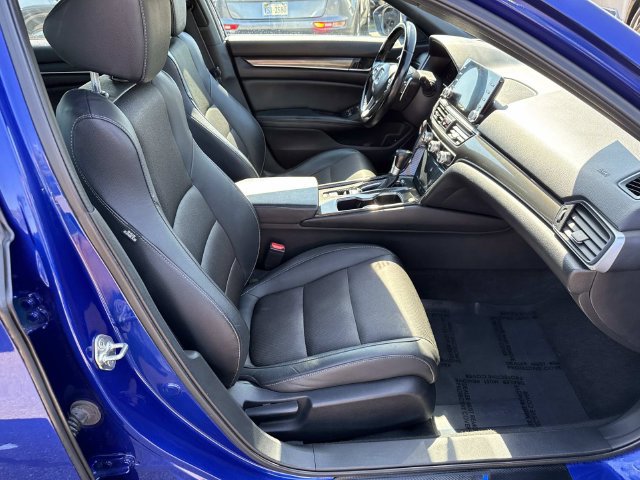 Used 2019 Honda Accord Sport image 9