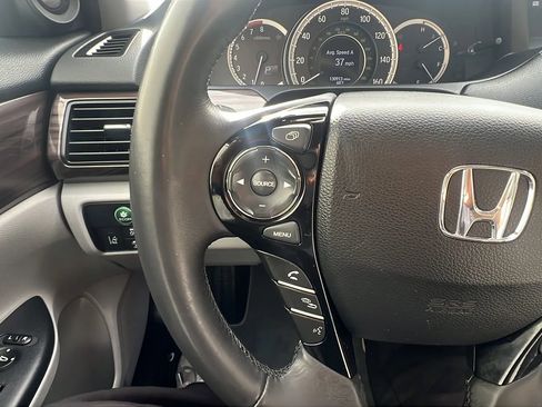 Used 2017 Honda Accord EX-L image 14