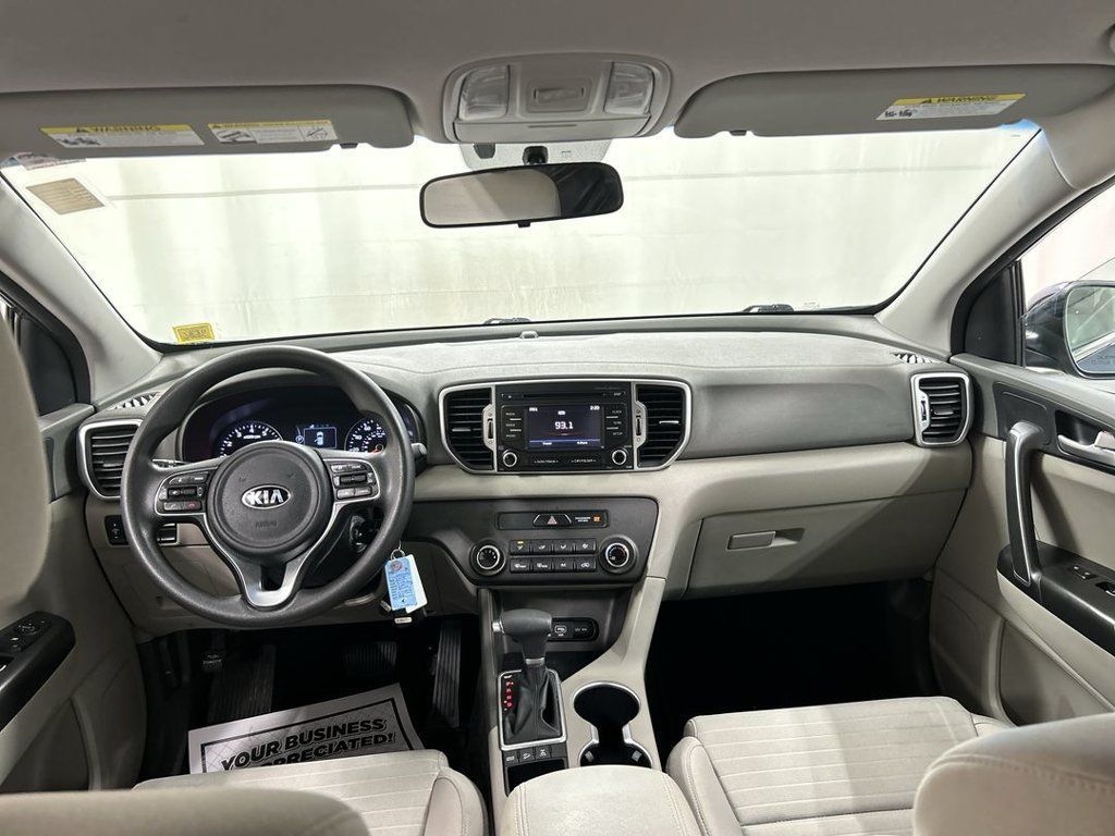 Used 2018 Kia Sportage LX AWD/4WD image 18