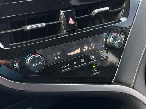Used 2023 Toyota Camry SE FWD image 18