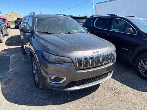 Used 2019 Jeep Cherokee Limited AWD/4WD image 3